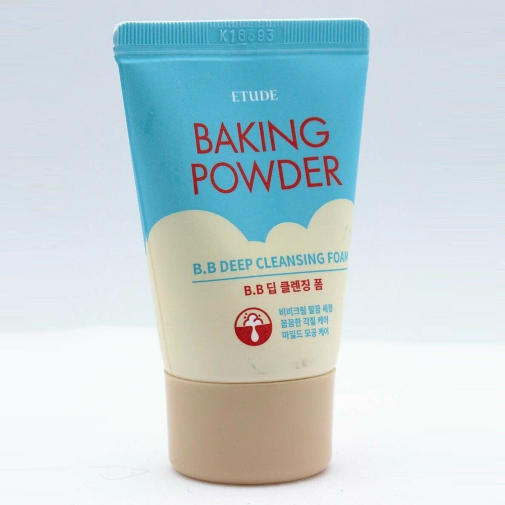 

Пенка для умывания Etude Baking Powder BB Deep Cleansing Foam 30 мл