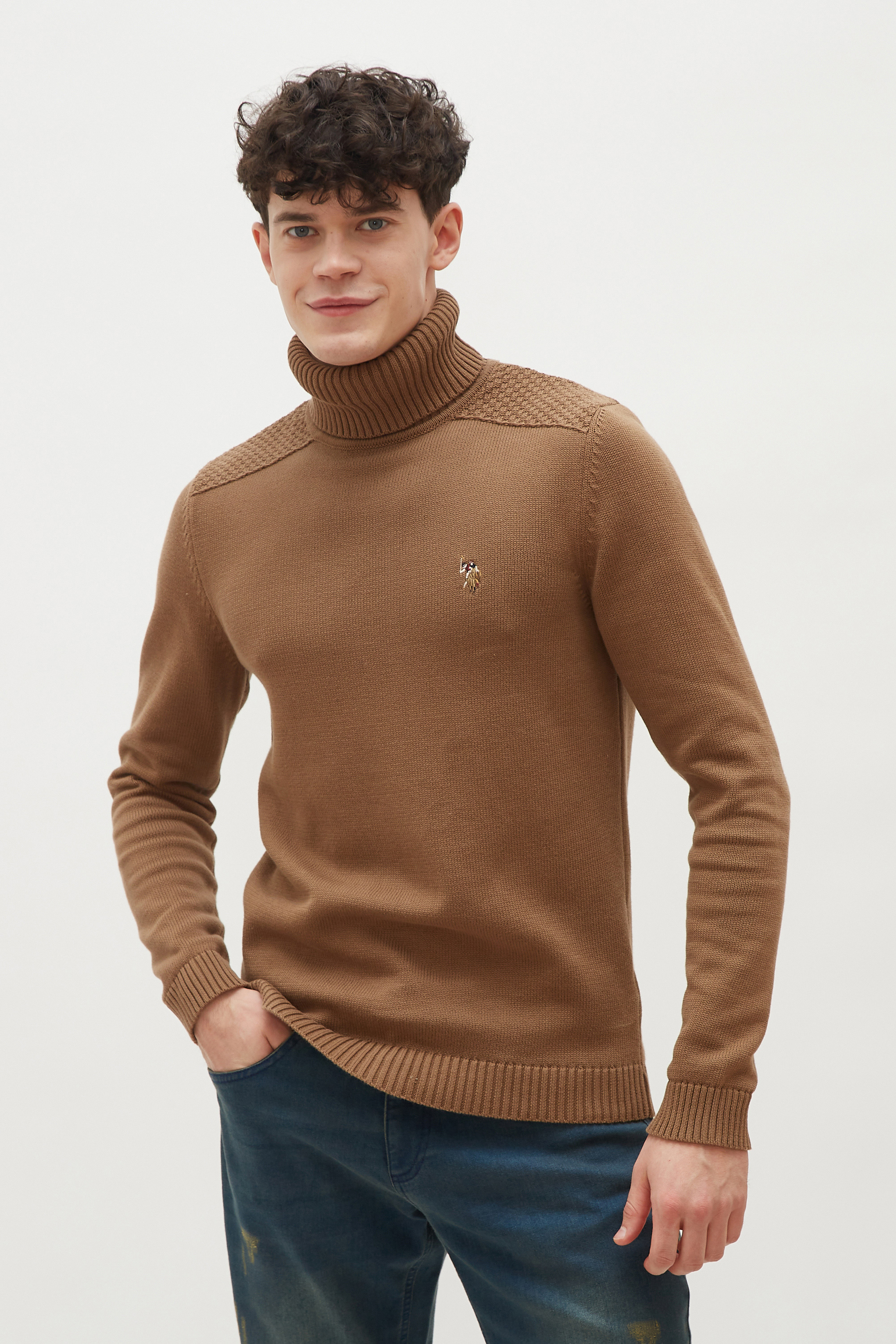 

Свитер мужской U.S. POLO Assn. G081SZ0TK0R-TD01 бежевый 2XL, G081SZ0TK0R-TD01