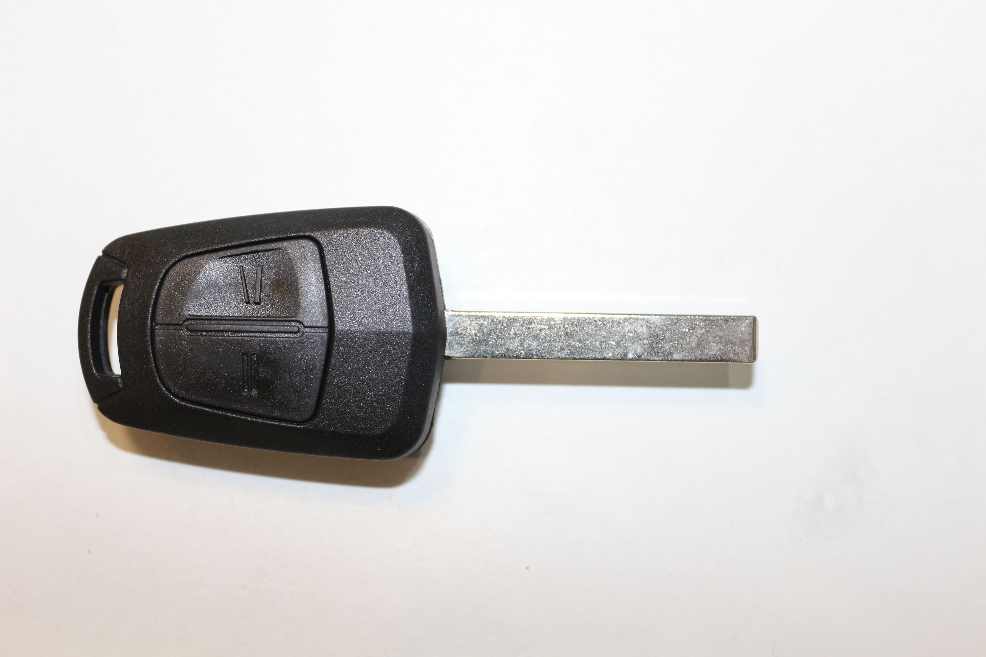 Ключ зажигания Autokey, заготовка для Opel, дист. в сборе (2 кнопки, БАТ.)