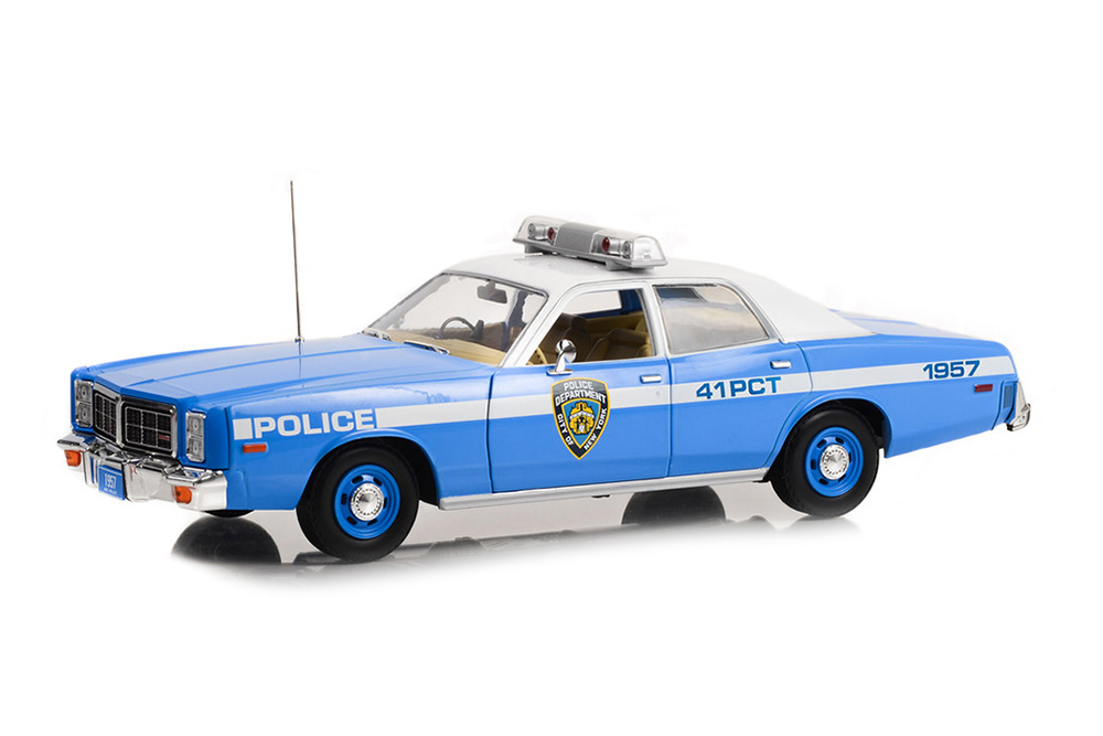 

Модель коллекционная GREENLIGHT Dodge monaco new york city police department (nypd) 1978, Синий