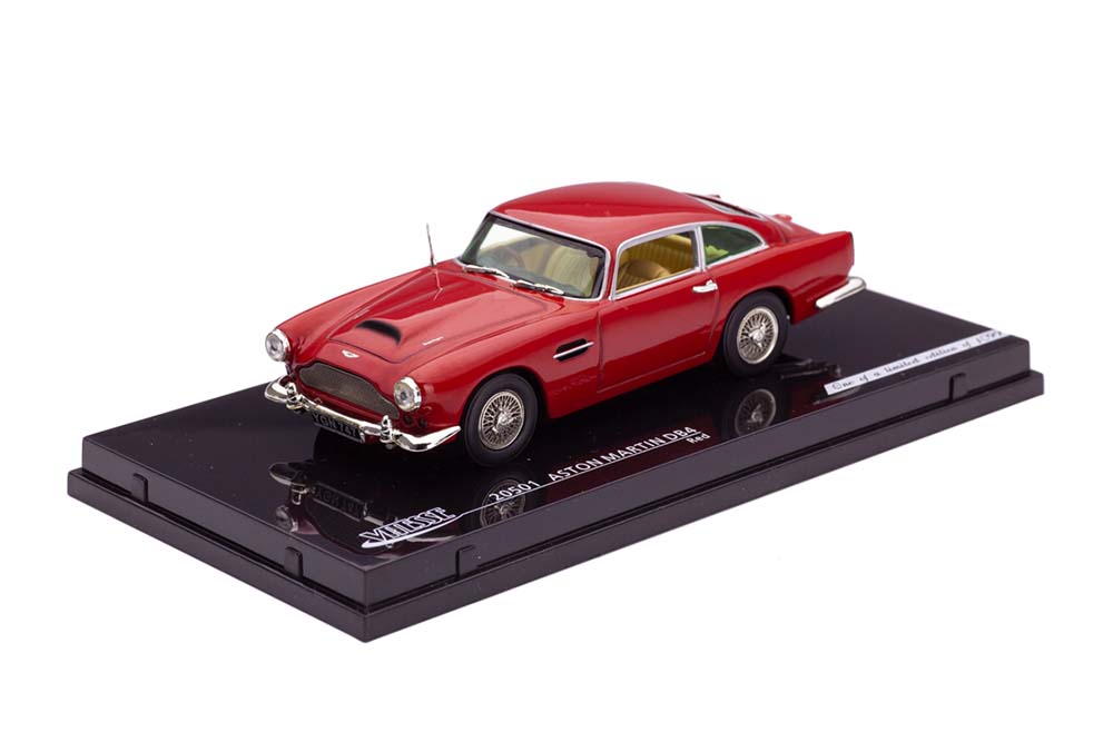 Модель коллекционная VITESSE Aston martin DB4 red