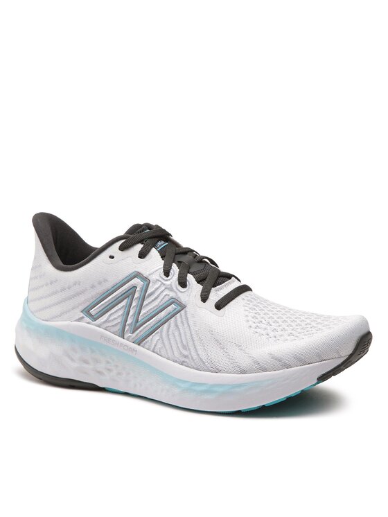 

Кроссовки женские New Balance Fresh Foam Vongo v5 WVNGOCW5 серые 39 EU, Серый, Fresh Foam Vongo v5 WVNGOCW5