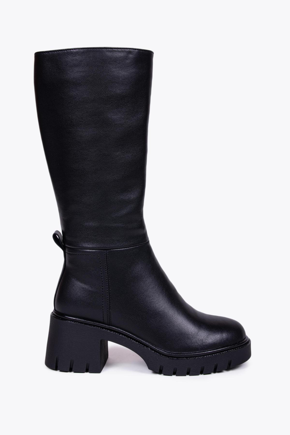 

Полусапоги женские Tofa 603532-9 черные 37 RU, Черный, 603532-9