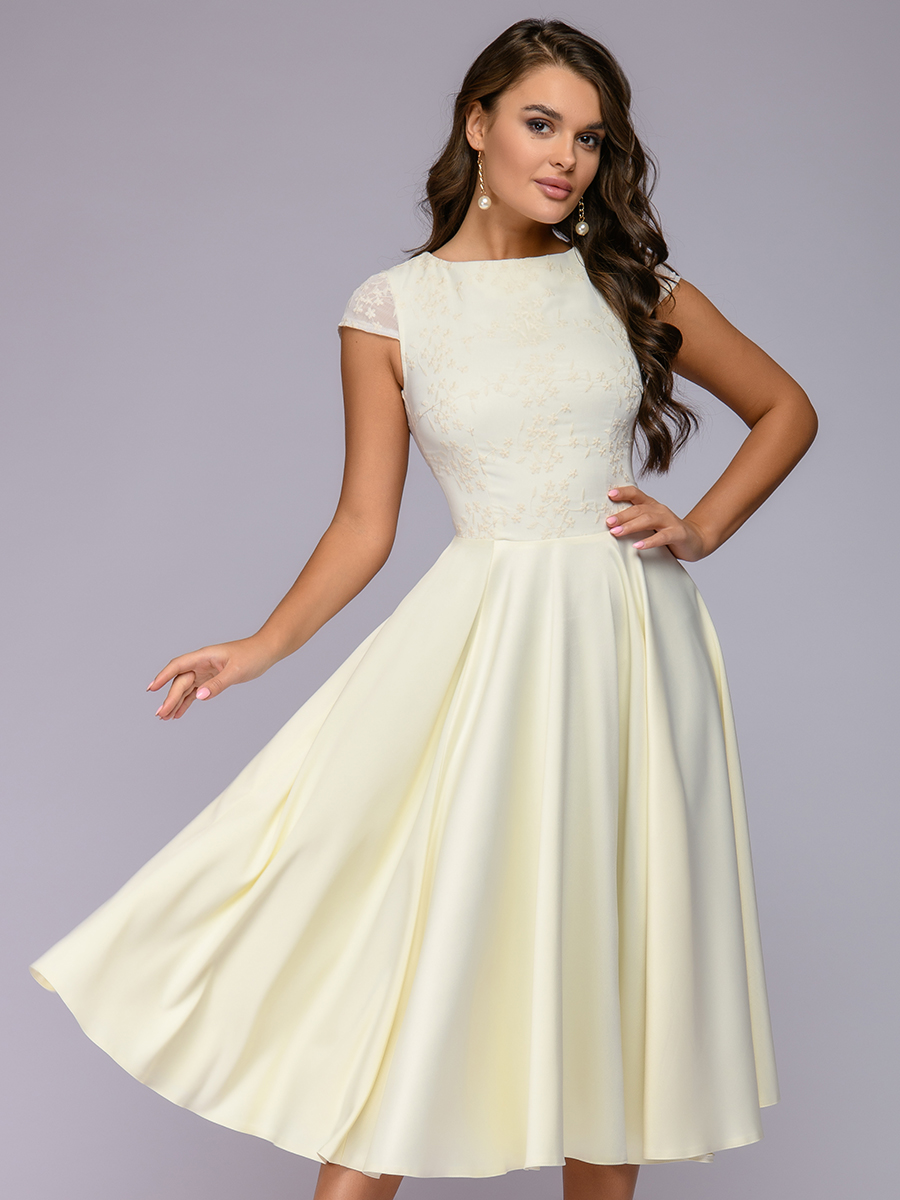 

Платье женское 1001dress 0132101-02363 бежевое 42 RU, 0132101-02363