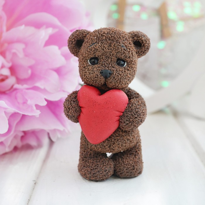 

Силиконовая форма "Мишка с большим сердцем"