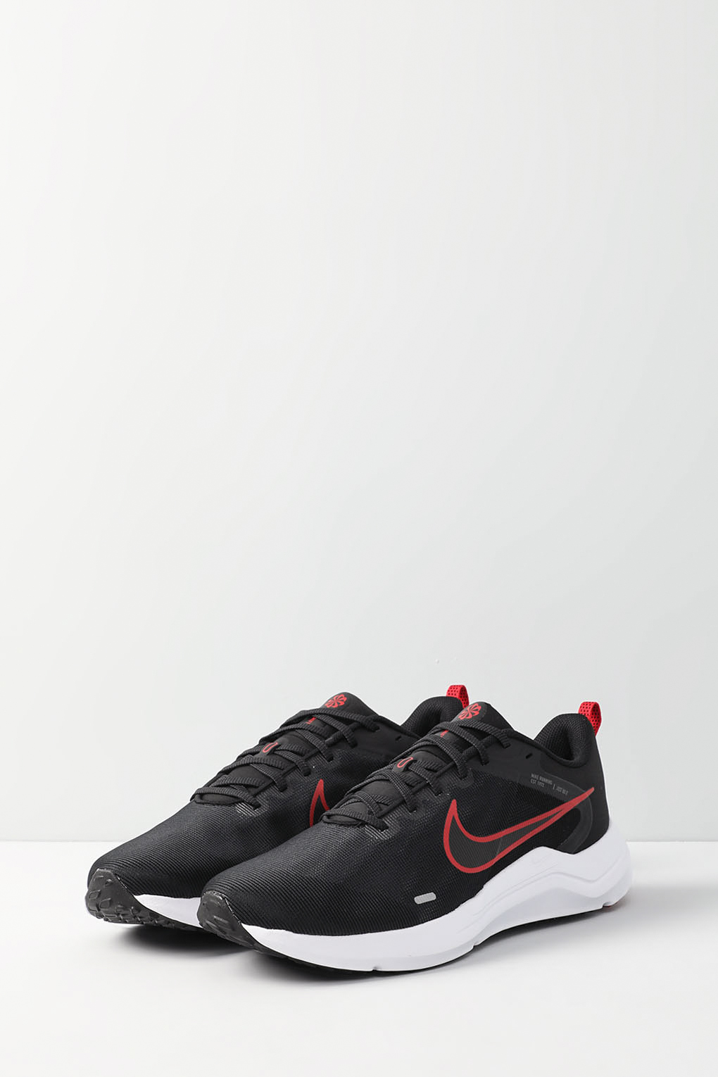 

Кроссовки мужские Nike DD9293 черные 9 US, Черный, DD9293