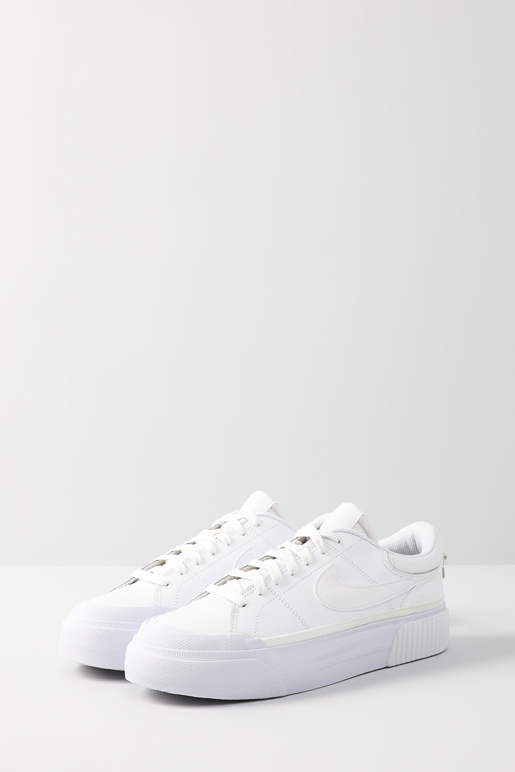 

Кеды женские Nike DM7590 белые 6.5 US, Белый, DM7590