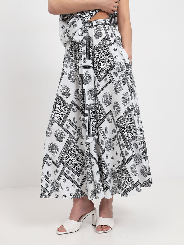 

Юбка женская MOM №1 MOM-9902-MAXI белая 50 RU, MOM-9902-MAXI
