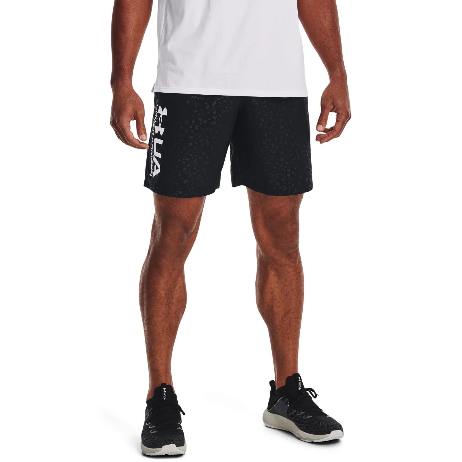 Спортивные шорты мужские Under Armour Woven Emboss Shorts черный L