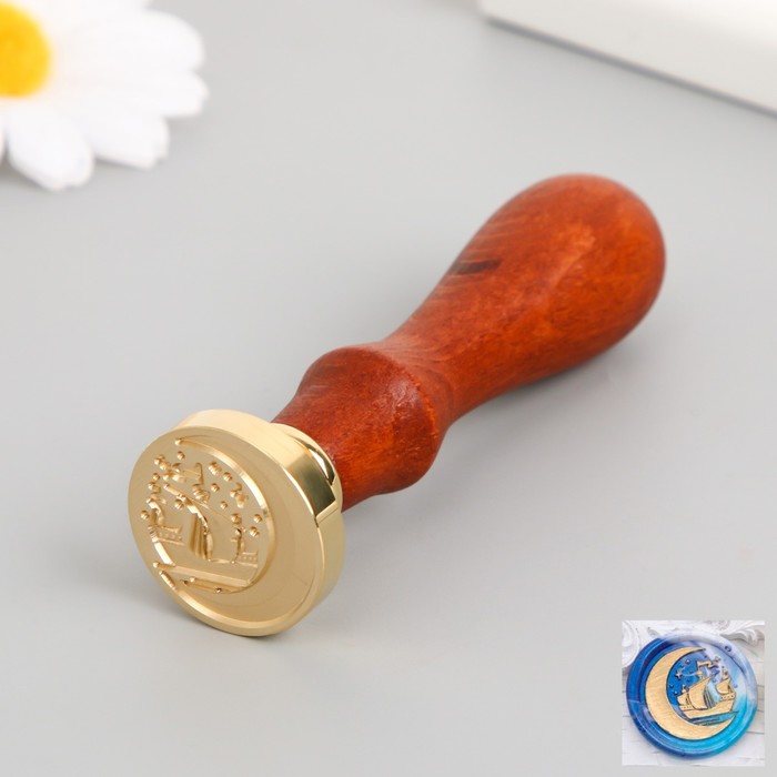 

Печать для сургуча с деревянной ручкой "Месяц и корабль" 9х2,5х2,5 см, Коричневый