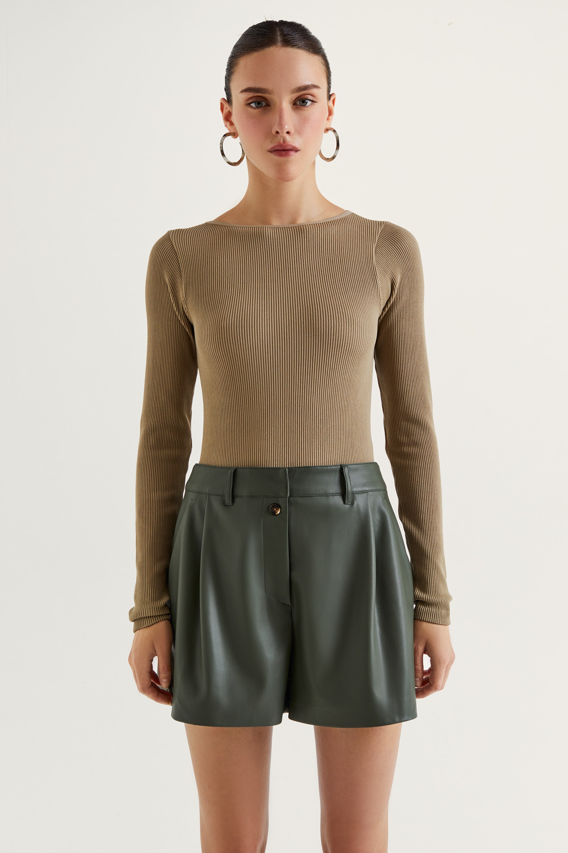 

Боди женское LOVE REPUBLIC 2359107312 бежевое M/L, 2359107312