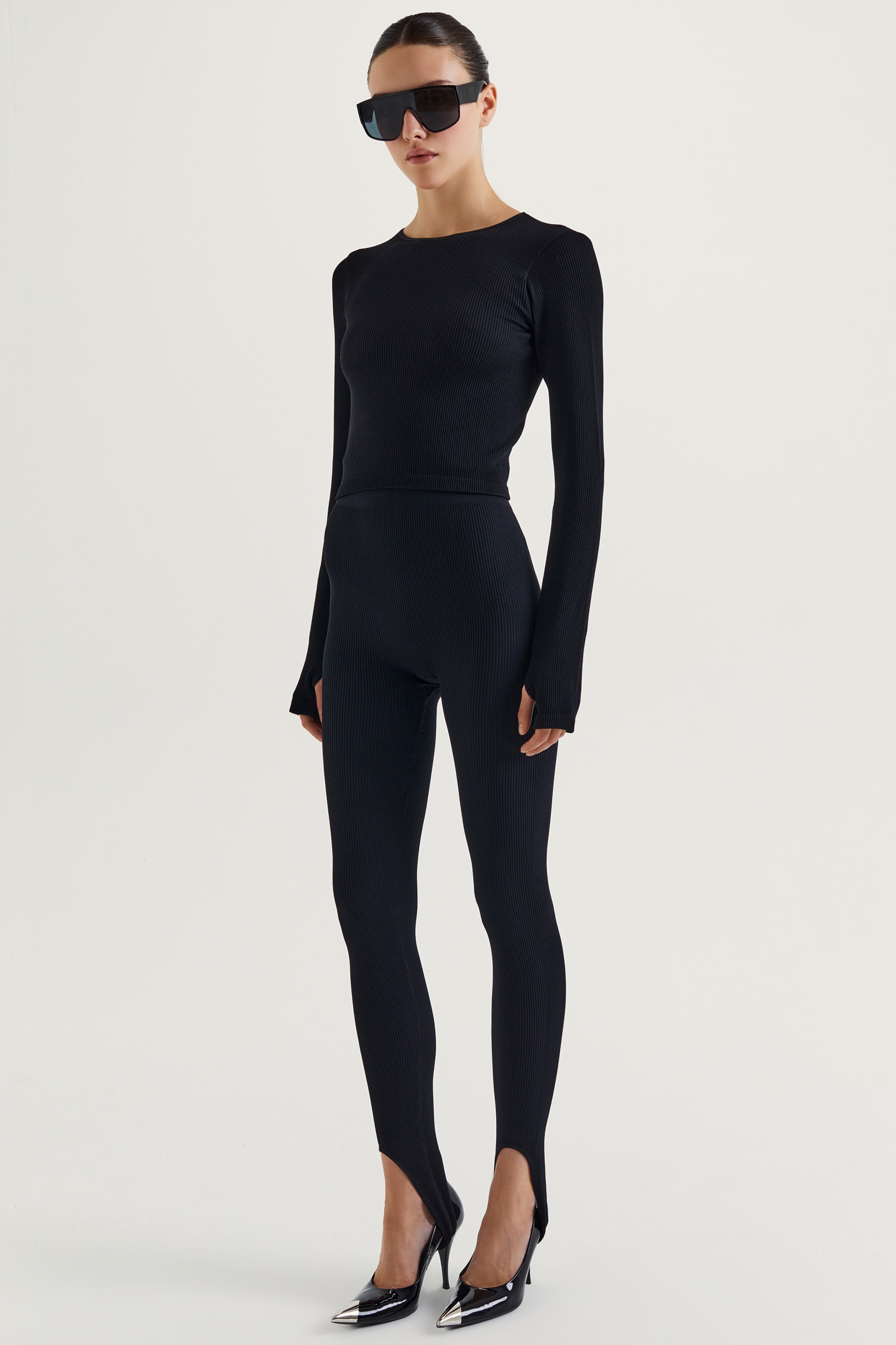 

Леггинсы женские LOVE REPUBLIC 2359107733 черные XS/S, 2359107733
