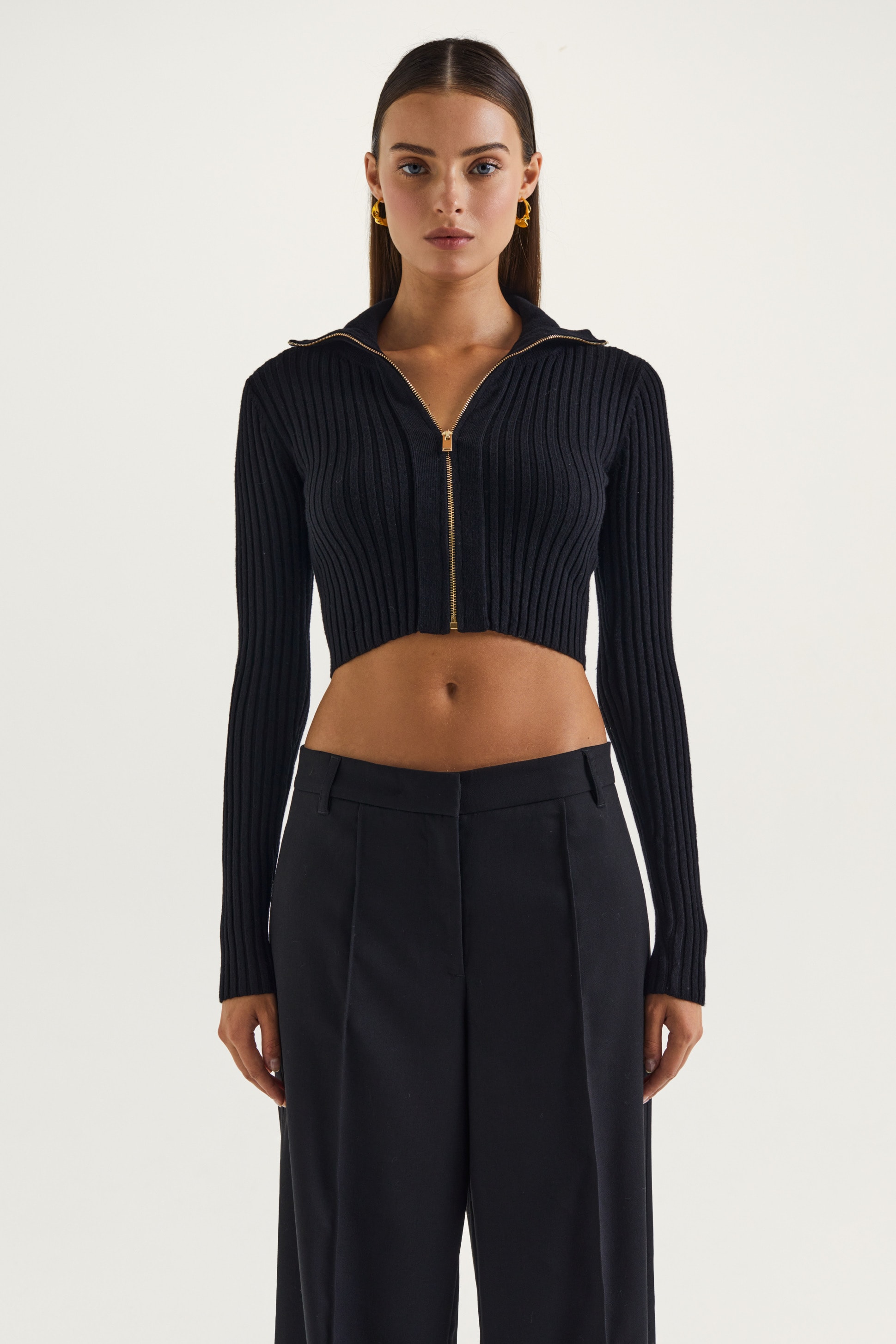 

Джемпер женский LOVE REPUBLIC 2450382608 черный S, 2450382608