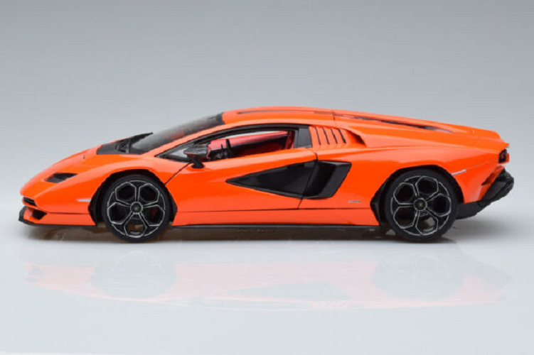 Машина MAISTO Lamborghini Countach LPI 800-4, 1/18, 31459 оранжевый maisto 1 18 lamborghini lp770 4 centenario orange red classic alloy car model static die casting model collection gift toy gift