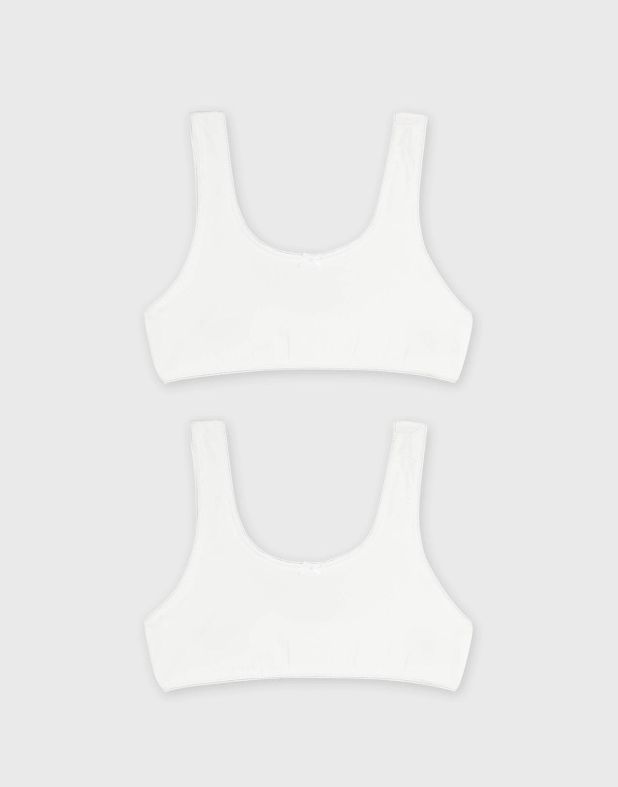 

Комплект бельевых топов для девочки 2 шт Gloria Jeans GUW009807 белый 6-8л/128, GUW009807