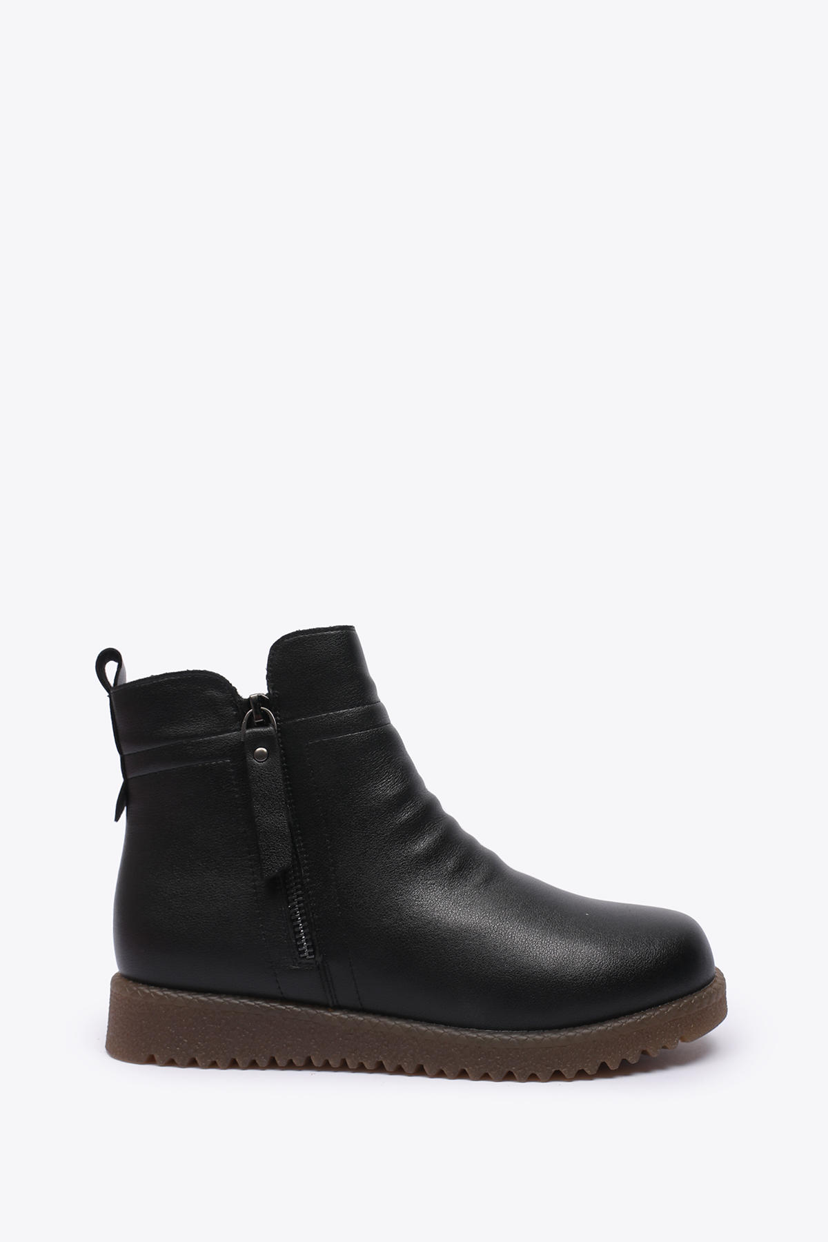 

Полусапоги женские Tofa 804763-6 черные 41 RU, Черный, 804763-6