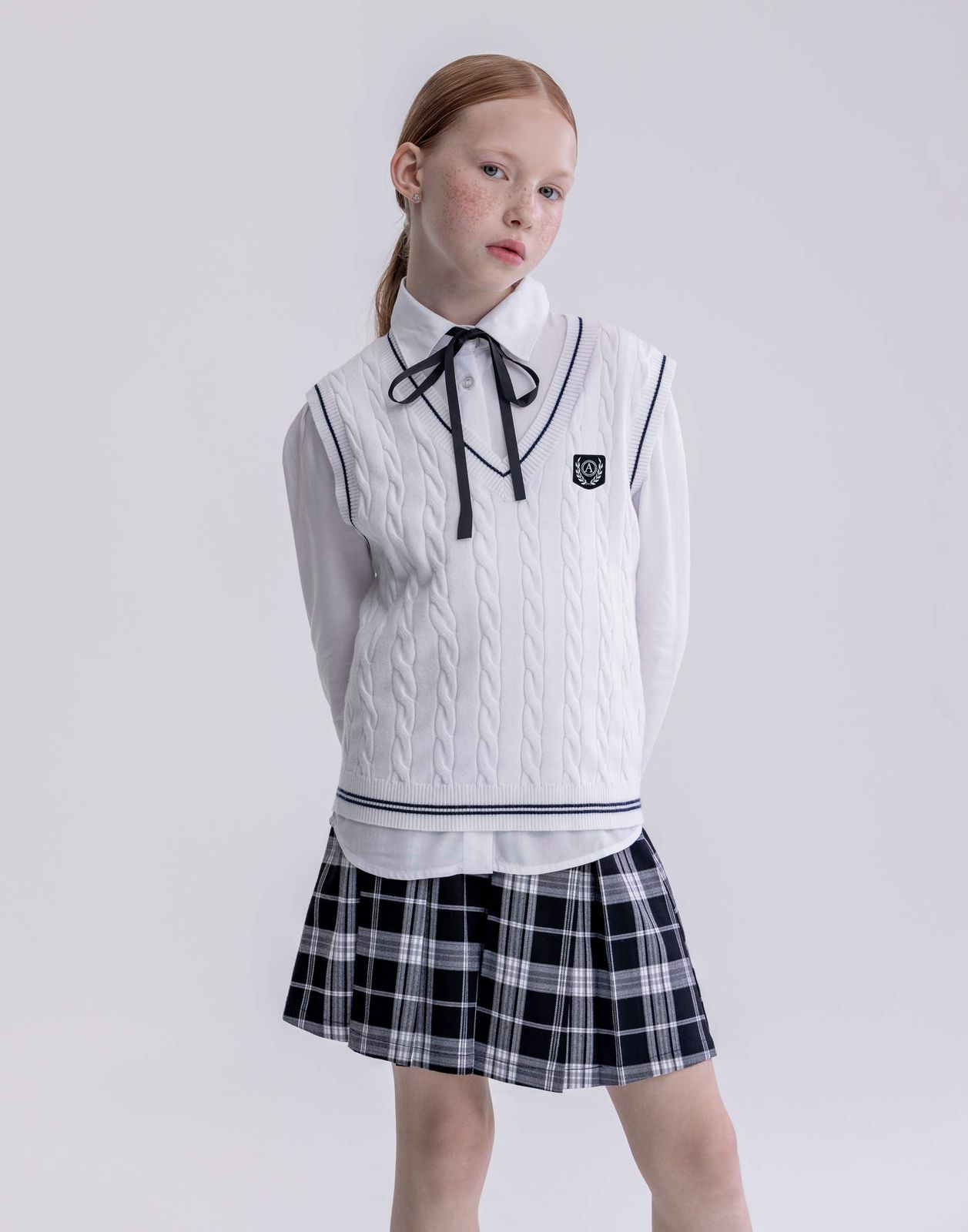 

Жилет для девочки Gloria Jeans GSW007288 белый 10-12л/152, GSW007288