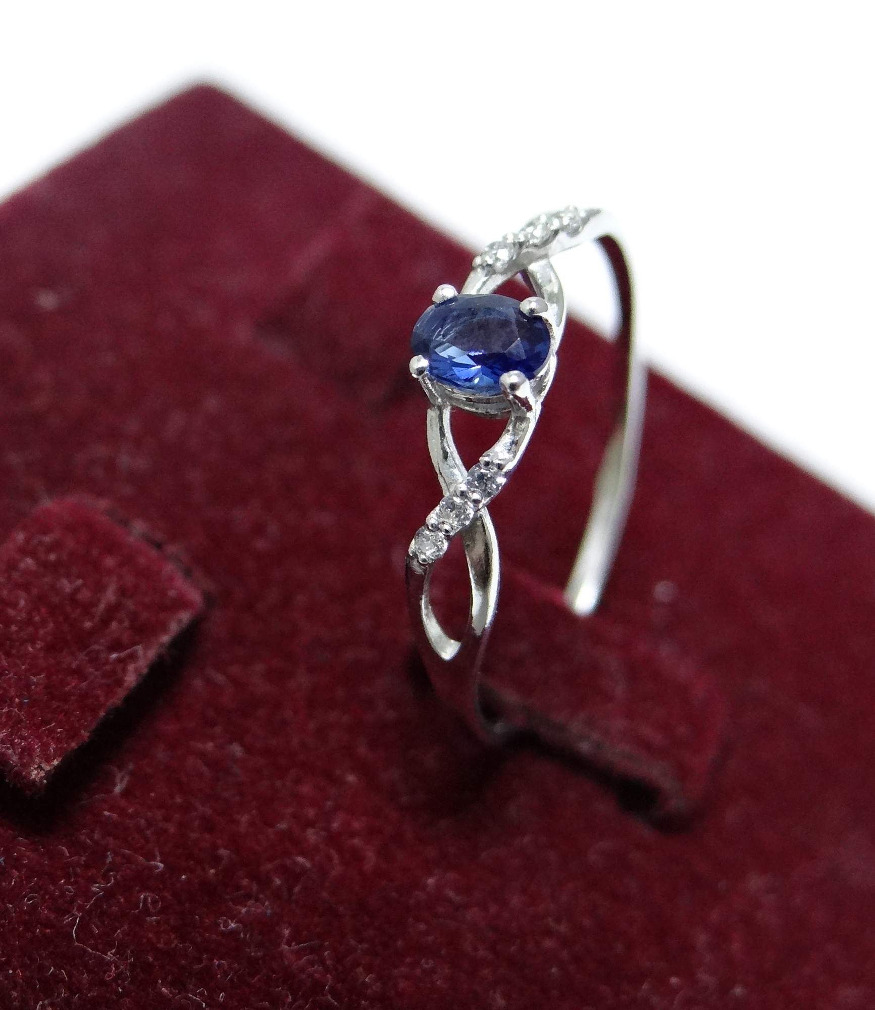 

Кольцо из серебра р. 17 BSC-Jewerly КСС-1.4,3, фианит, КСС-1.4,3