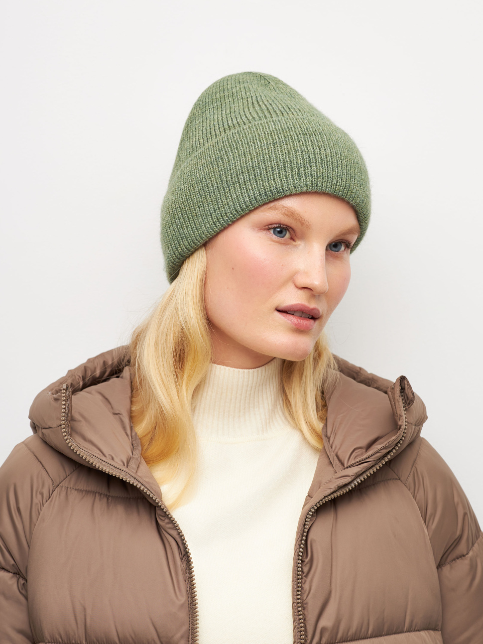 

Шапка бини женская Sela Accessory 2810143309 фисташковая, р. 57, 2810143309