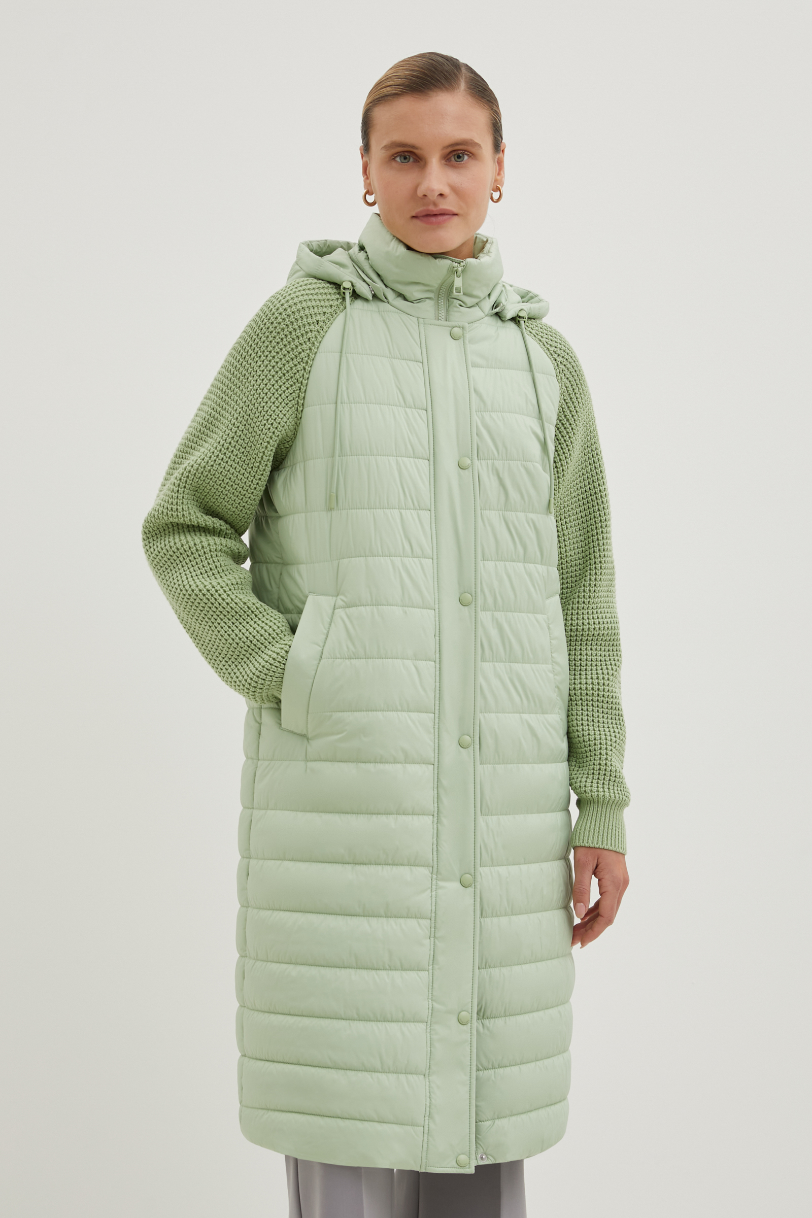 Пальто женское Finn Flare FBE110207 зеленое XL