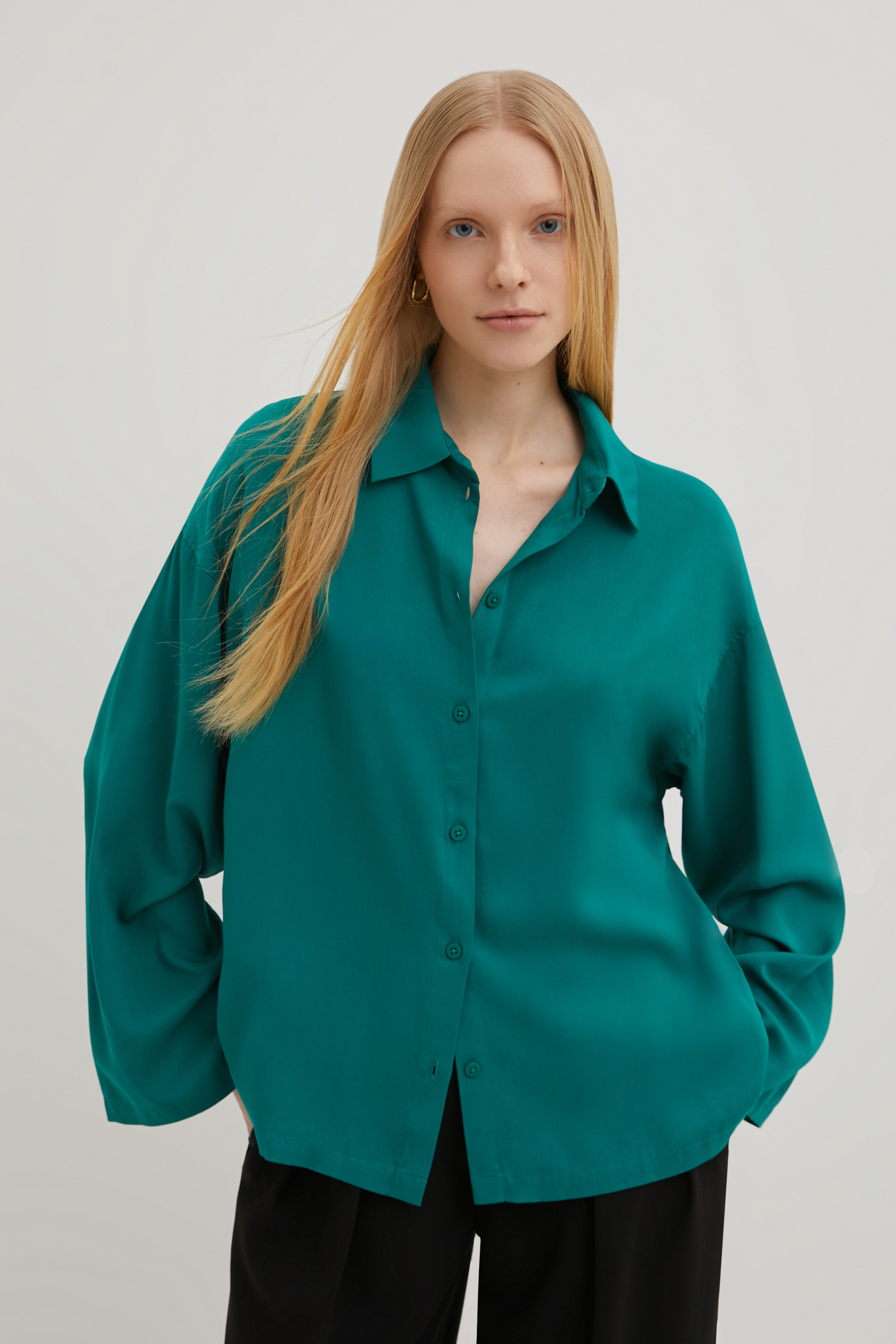 Рубашка женская Finn Flare FBE11041 зеленая L