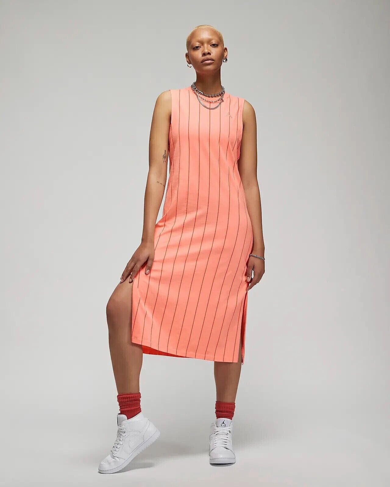 Платье женское Nike Heritage Dress DO5011-693 оранжевое M