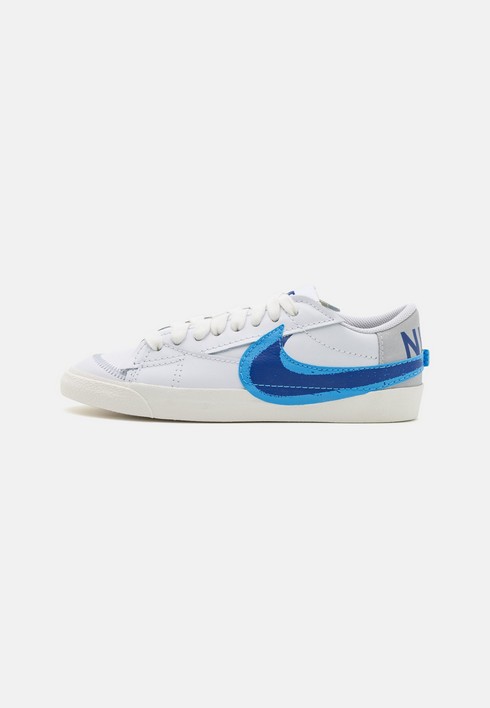 

Кеды мужские Nike Blazer Low '77 Jumbo белые 44 EU (доставка из-за рубежа), Белый, Blazer Low '77 Jumbo