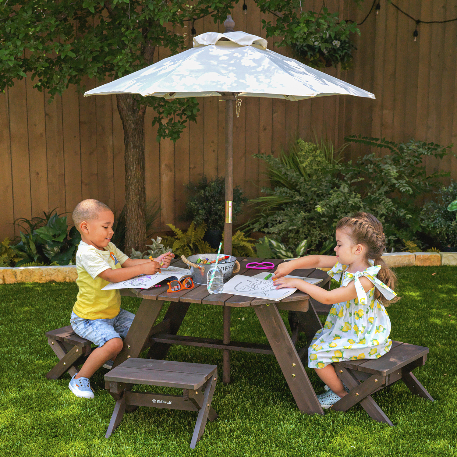 Набор садовой мебели KidKraft детский, 4 скамьи, стол, зонт, серо-синий 20304_KE
