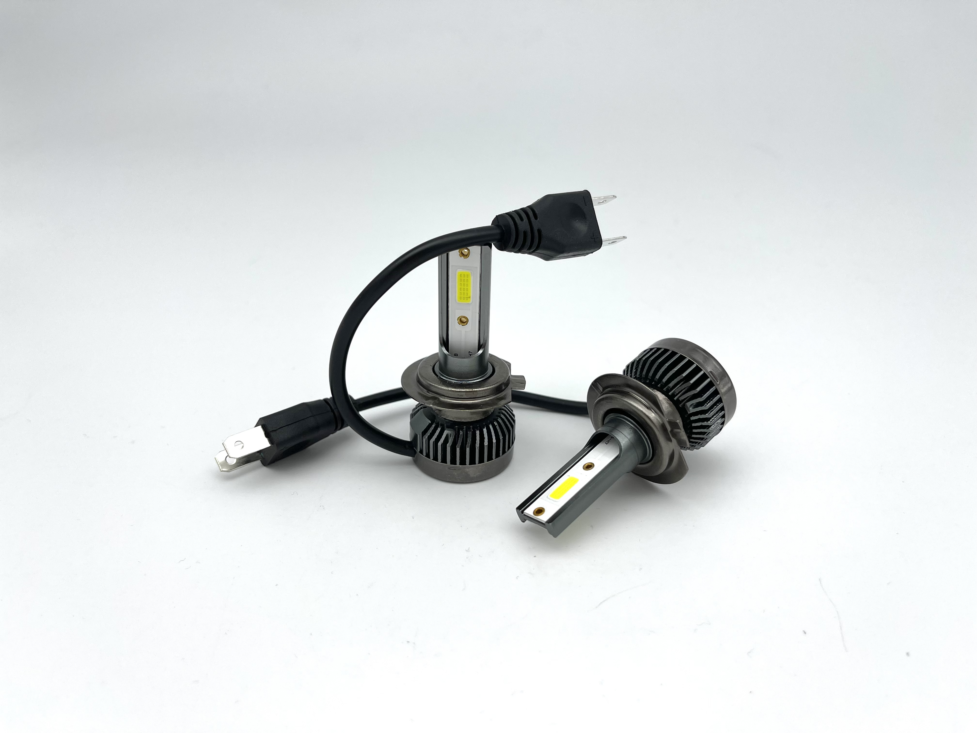 

LED лампы K7 6000LM-6000K-36W/H7, 12-24V (со встр. радиатором)