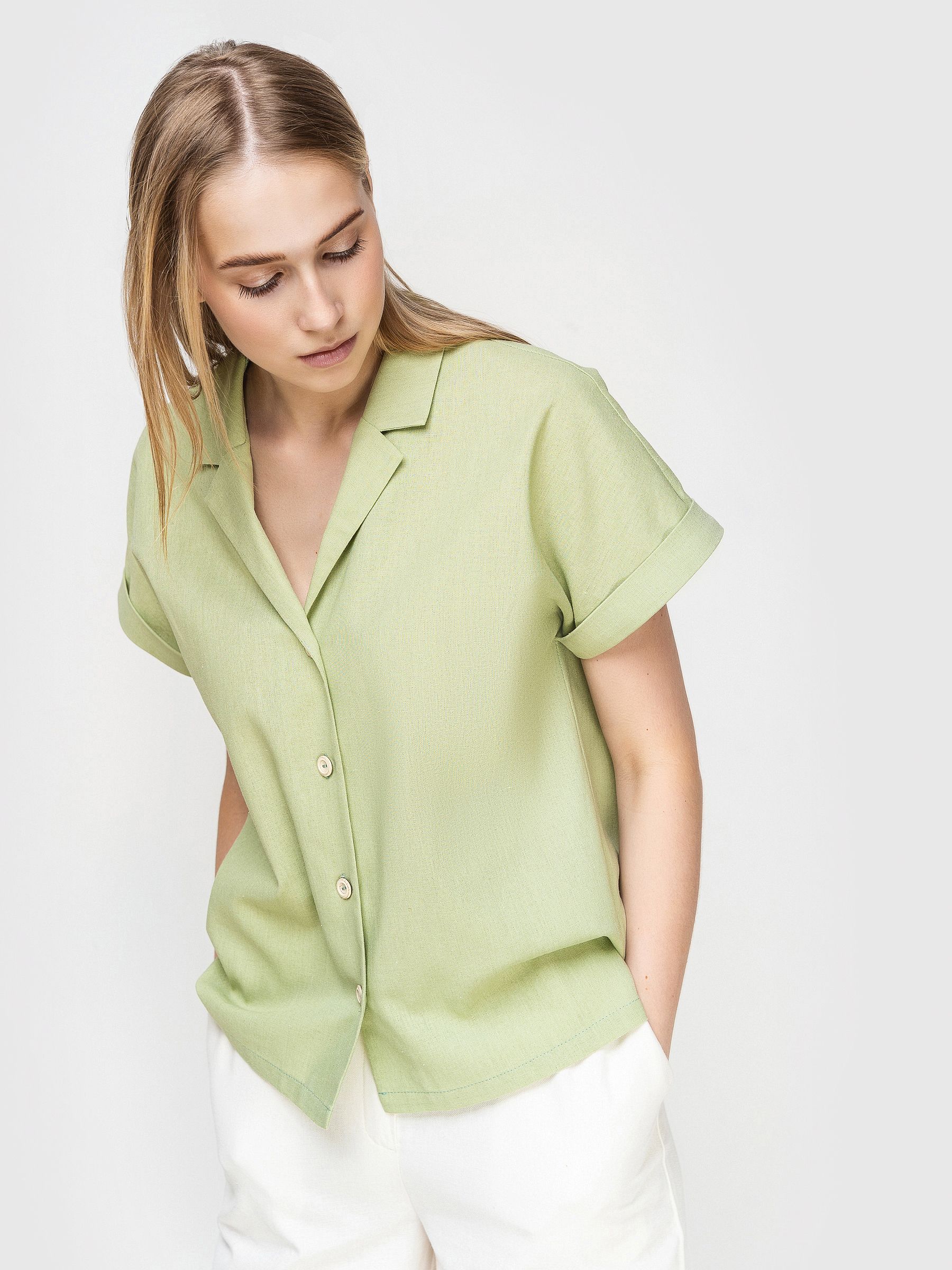 Рубашка женская AM One 6019/3   зеленая 50 RU