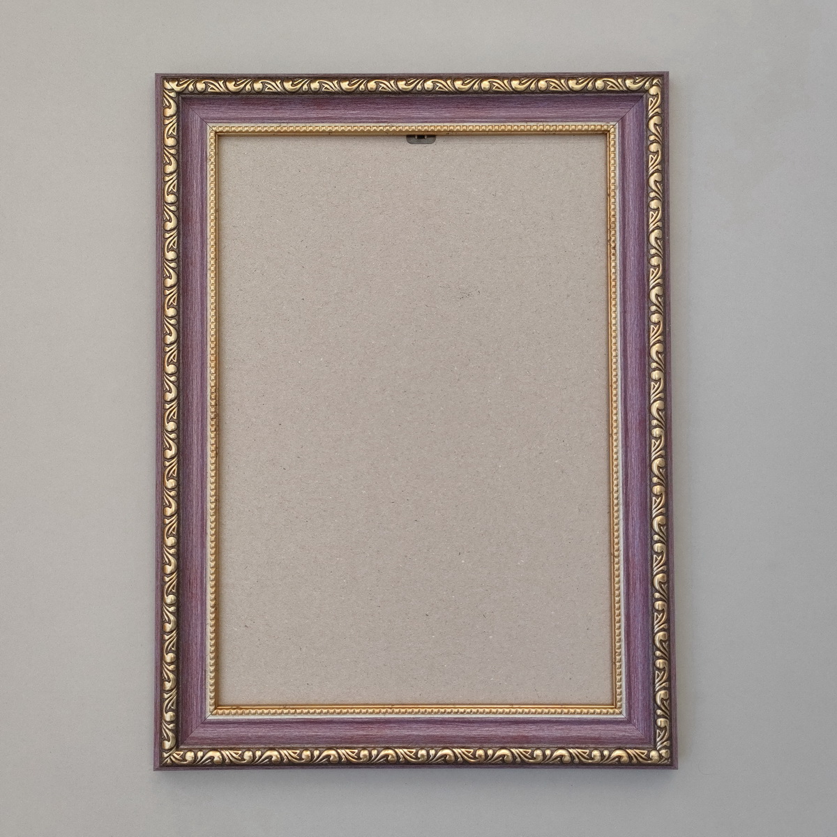 

Багетная рама для картин 26х36 см BR15, со стеклом и задником, пластик, цвет: фуксия, Красный, BR15