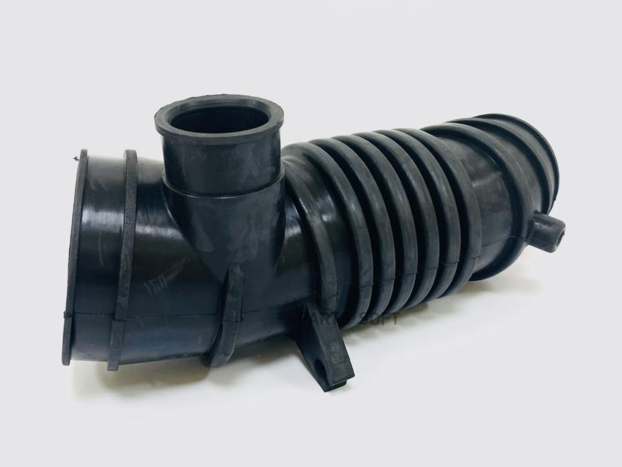 

Патрубок Воздушного Фильтра Ukor Auto U0423003
