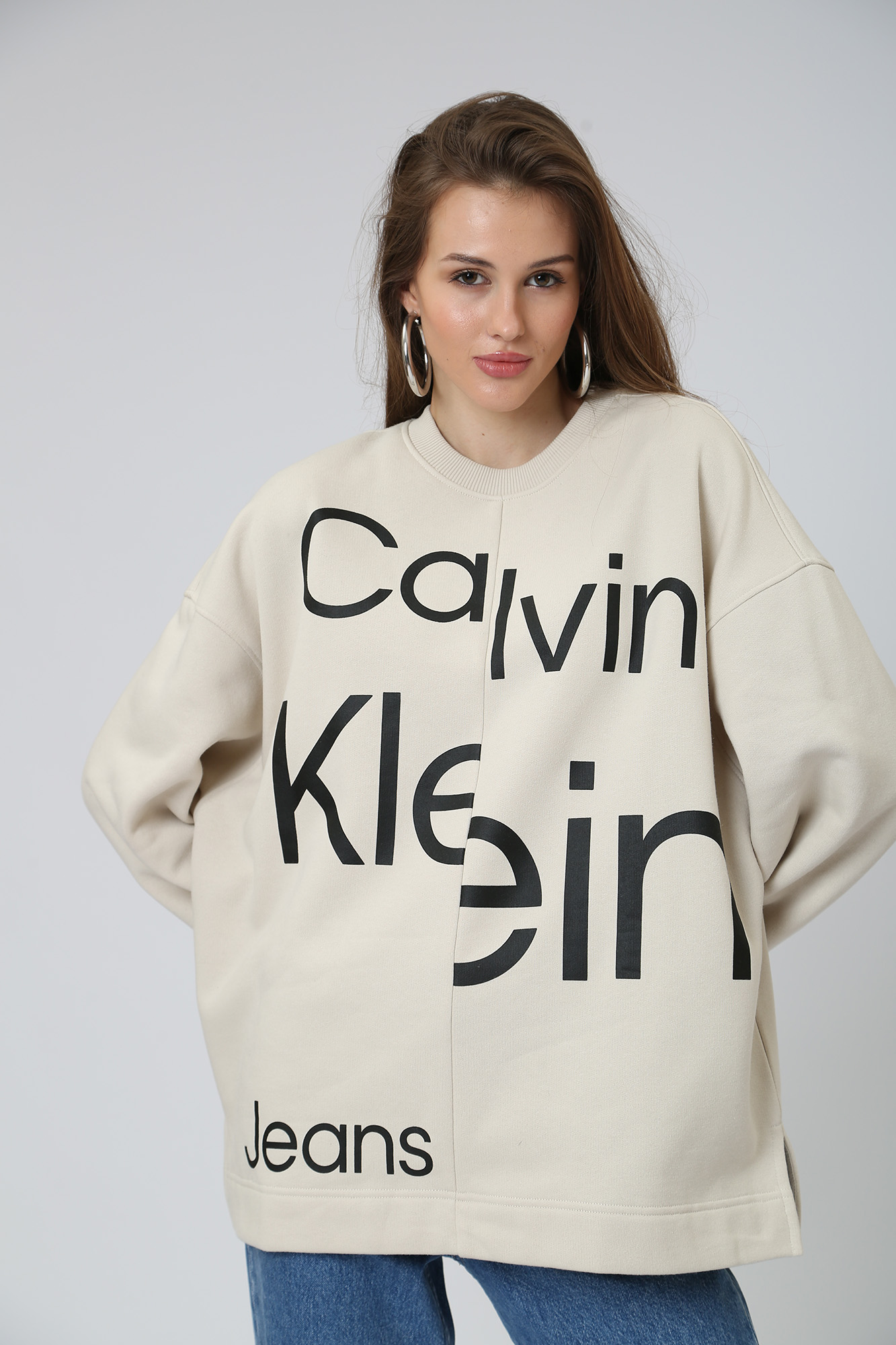 Толстовка женская Calvin Klein Jeans J20J219761ACF белая, размер M