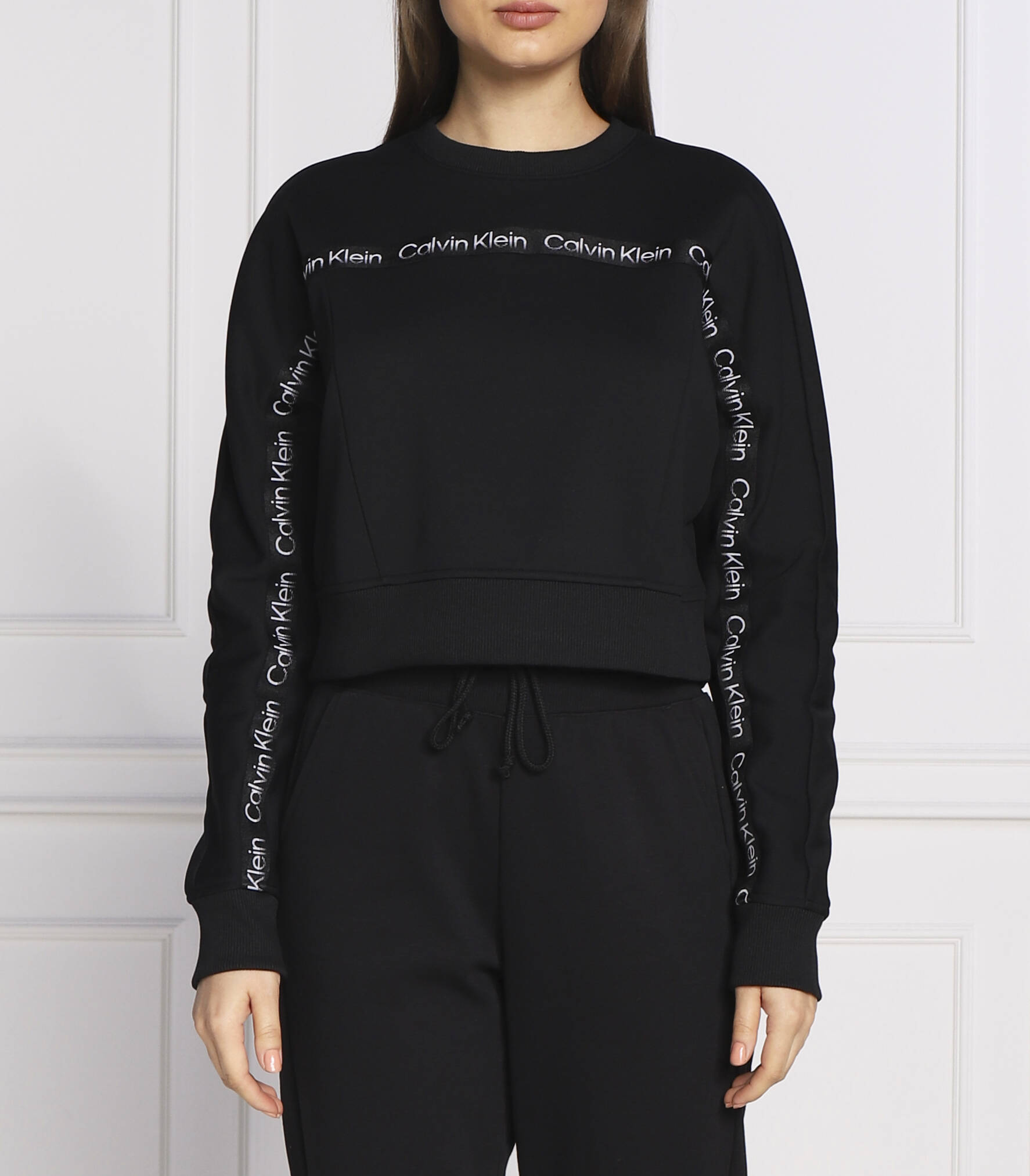 

Свитшот женский Calvin Klein 00GWF2W300BAE черный, размер XS, 00GWF2W300BAE