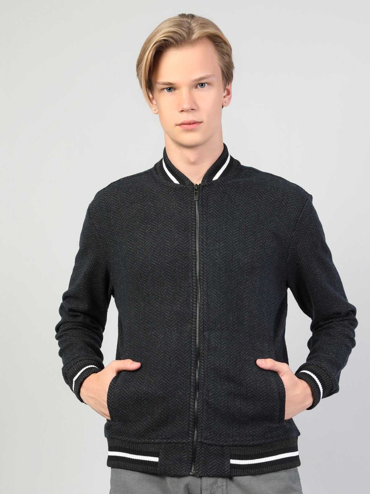 

Бомбер мужской Colin's CL1044326_Q1.V1_NAV синий M, CL1044326_Q1.V1_NAV