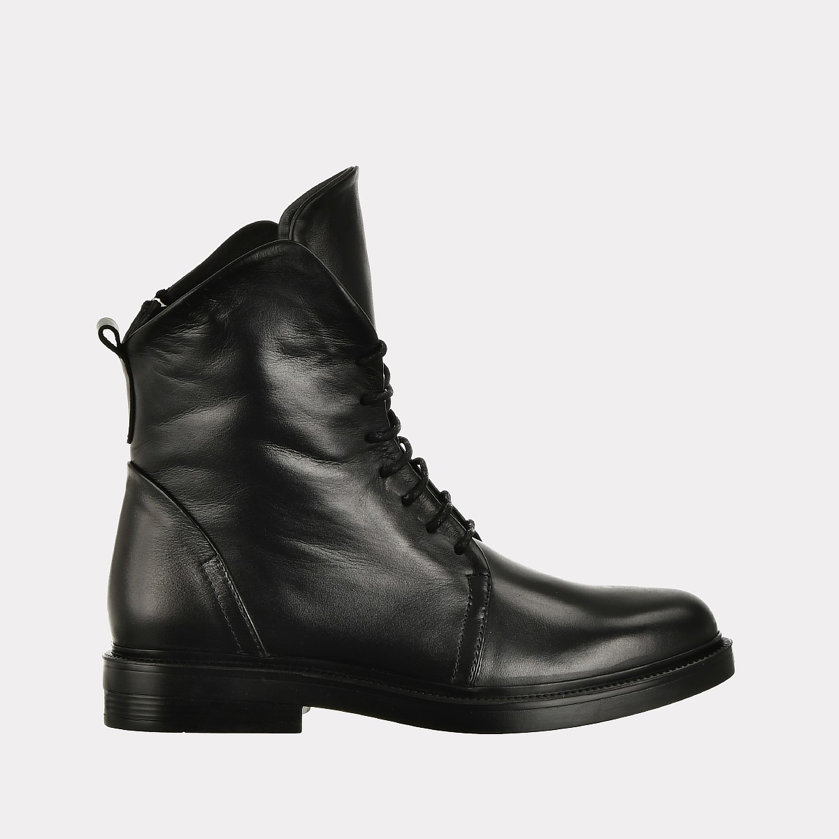 

Ботинки женские Versiya shop 8065M черные 38 RU, 8065M