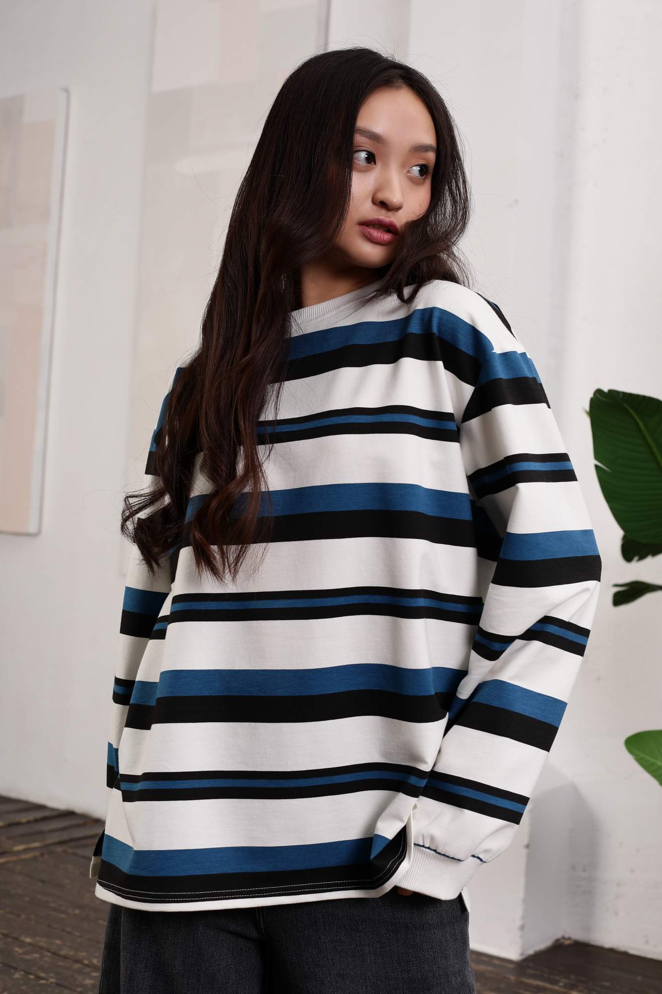 Лонгслив женский STOLEN MOON В полоску синий L 950₽