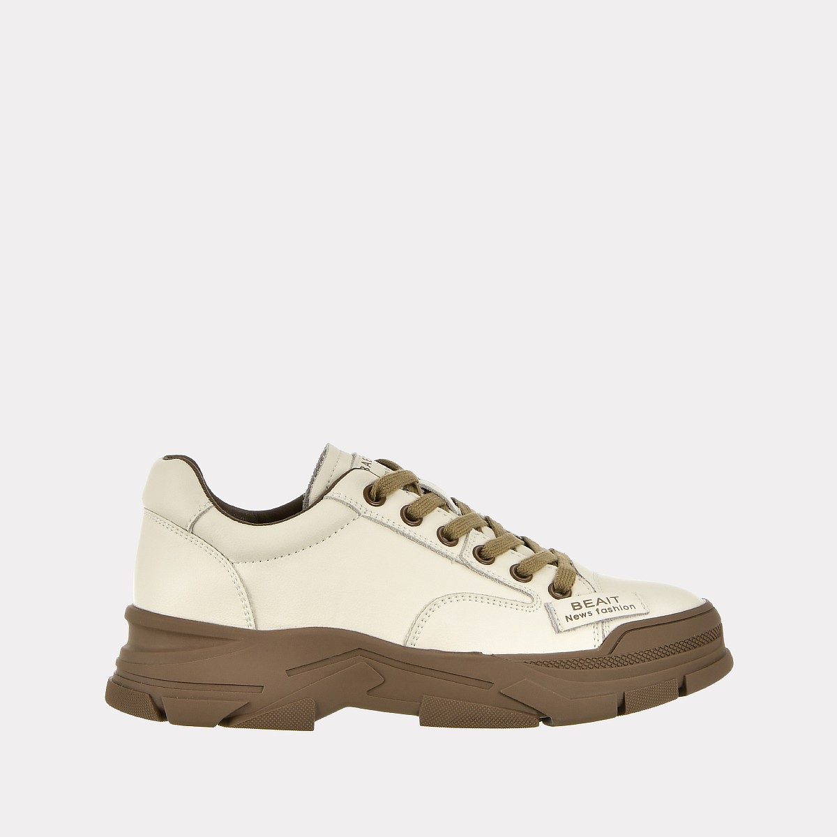 

Кроссовки женские Versiya shop 01H-L061 белые 36 RU, 01H-L061