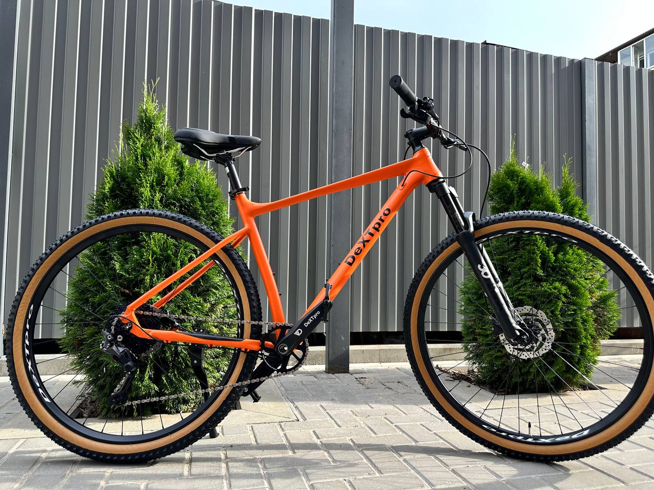 Велосипед DEXTpro 257 29 2023 20L оранжевый 4360200₽