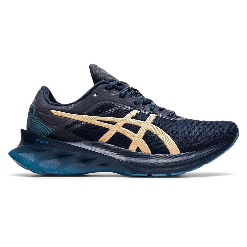 фото Кроссовки женские asics novablast 1012a584 синие 8.5 us