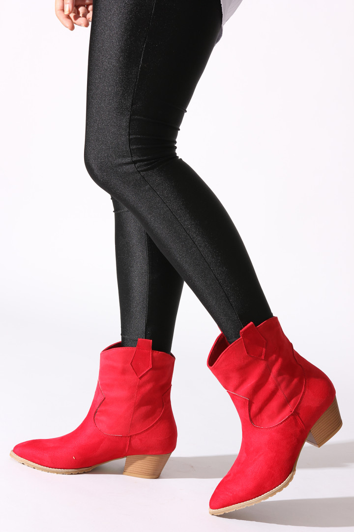 

Полусапоги женские ROVIGO 061.00000755.14.315 красные 39 EU (доставка из-за рубежа), 061.00000755.14.315