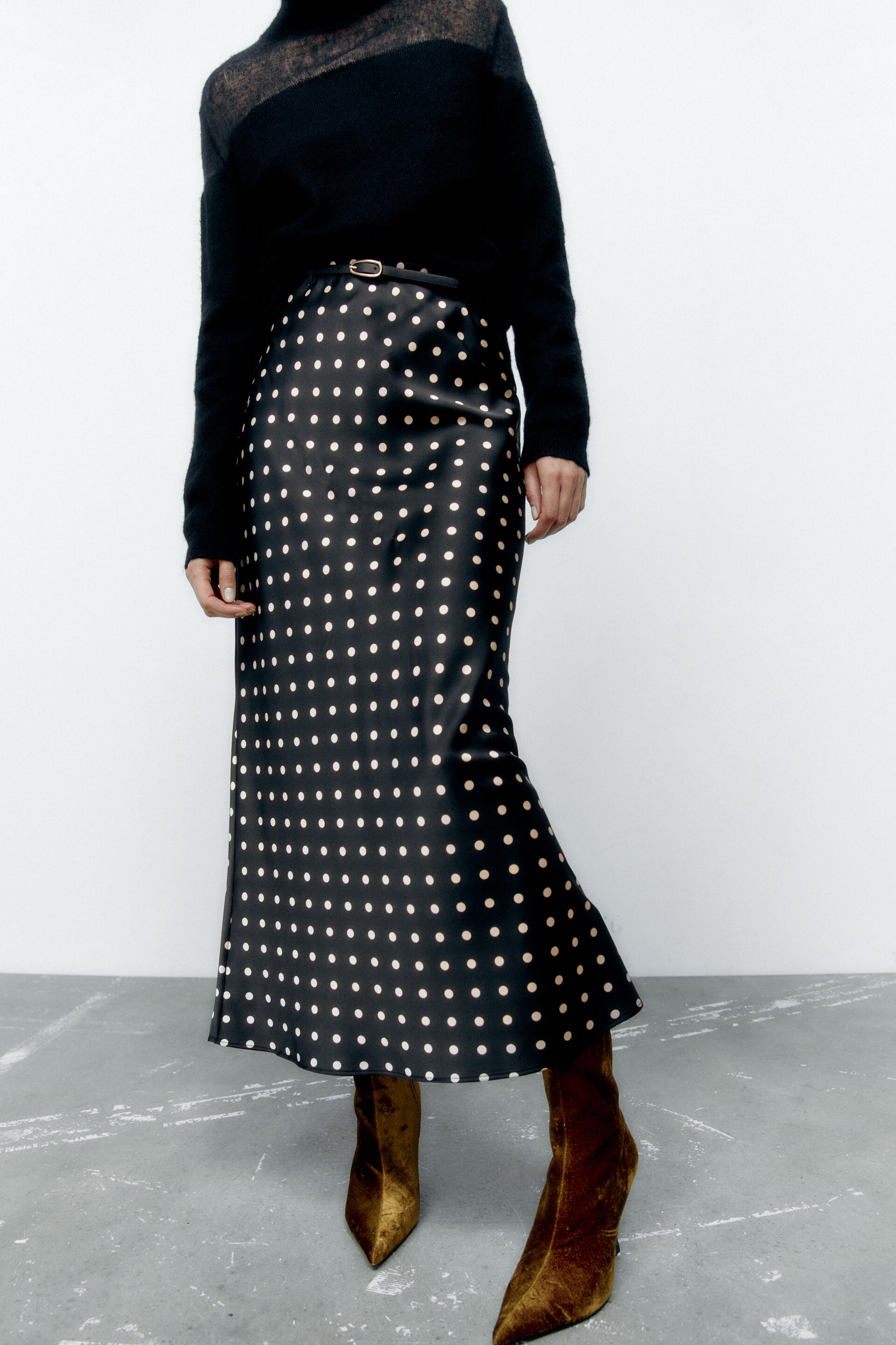 

Юбка женская ZARA 03666054 белая XS (доставка из-за рубежа), 03666054