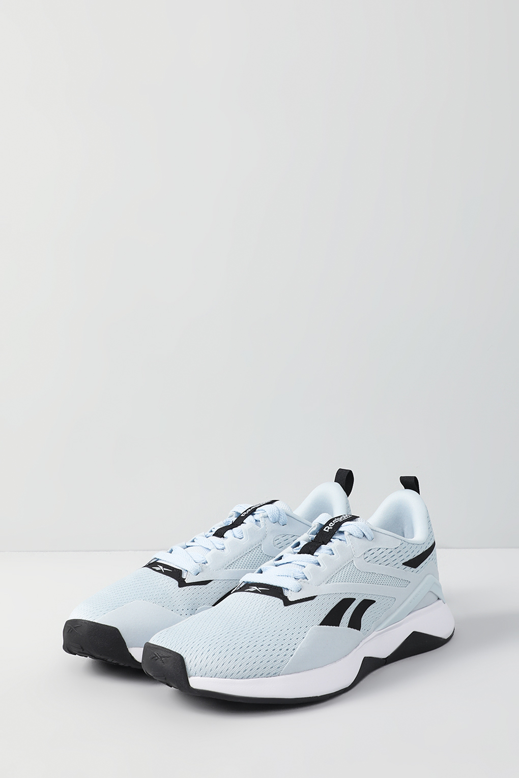 

Кроссовки женские Reebok 100033772 белые 8.5 US, Белый, 100033772