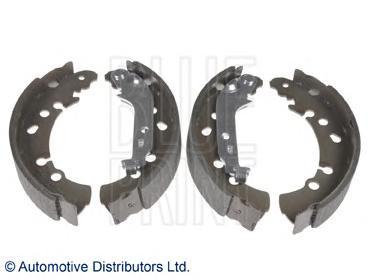 

Колодки тормозные барабанные TOYOTA: YARIS 1.3 VVT-i, 1.33 VVT-i 05-