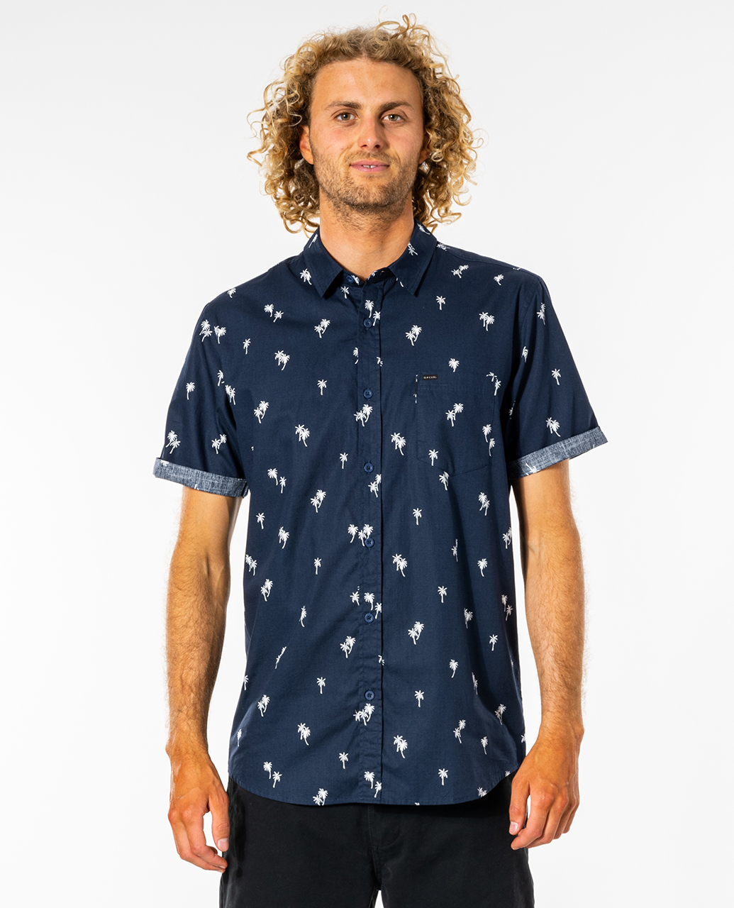 

Рубашка мужская Rip Curl PARADISE PALMS S/S SHIRT синяя S, PARADISE PALMS S/S SHIRT