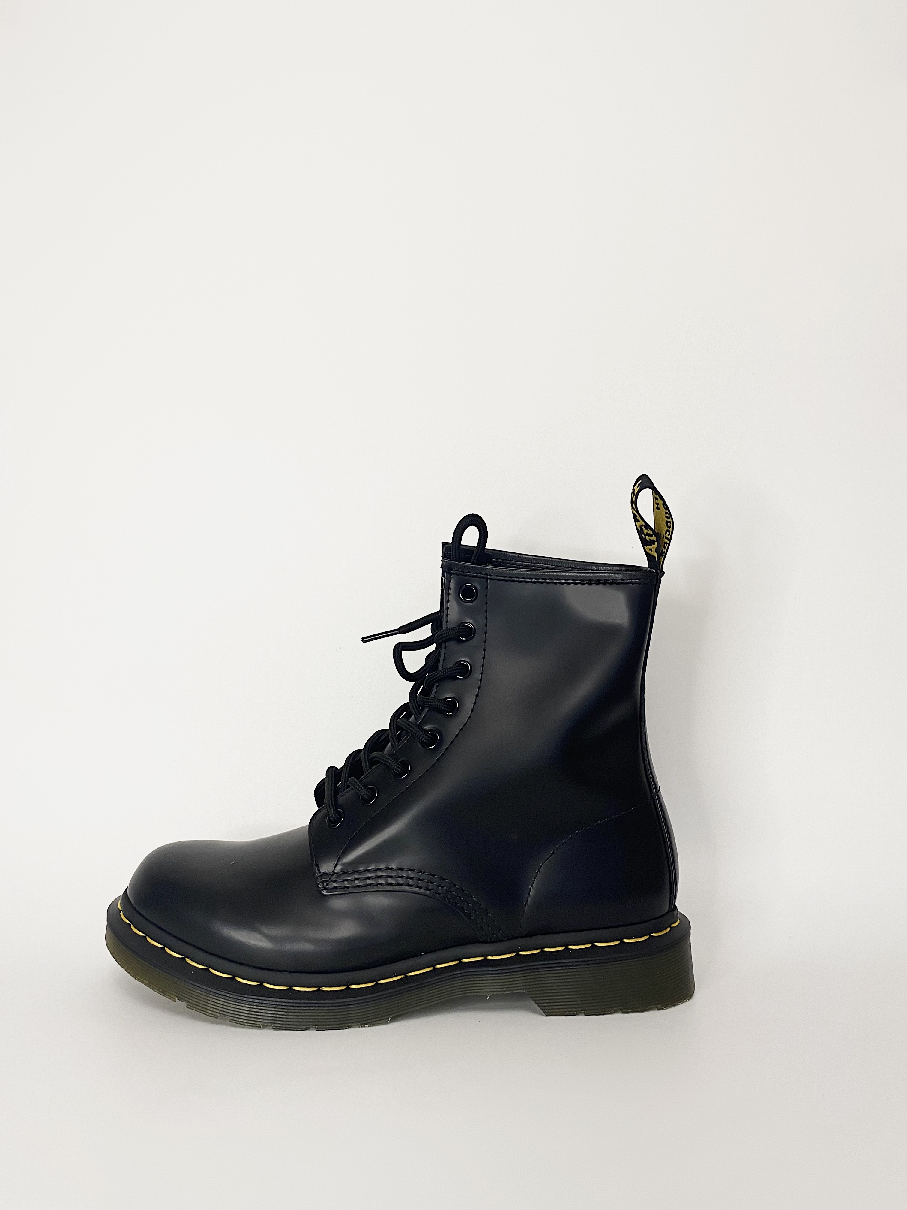 Ботинки женские Dr. Martens 1460 черные 39 EU