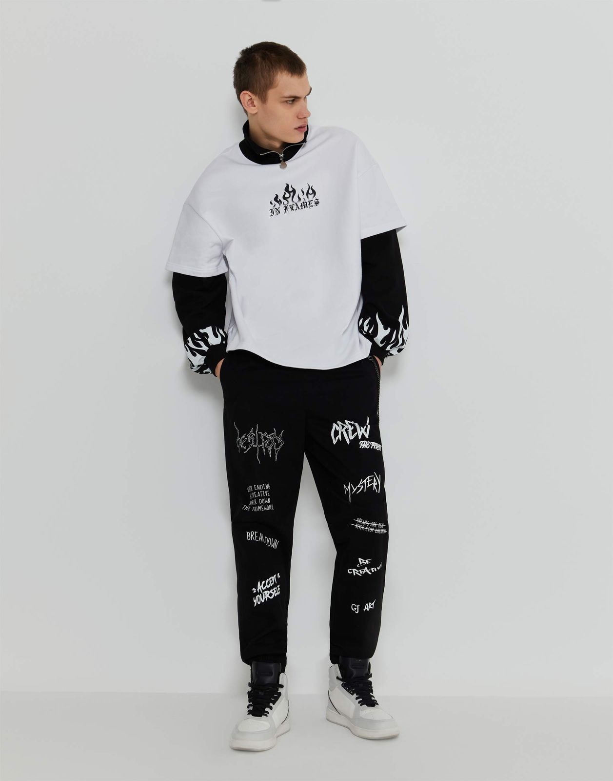 

Брюки детские Gloria Jeans BPT003574, черный, 134, BPT003574
