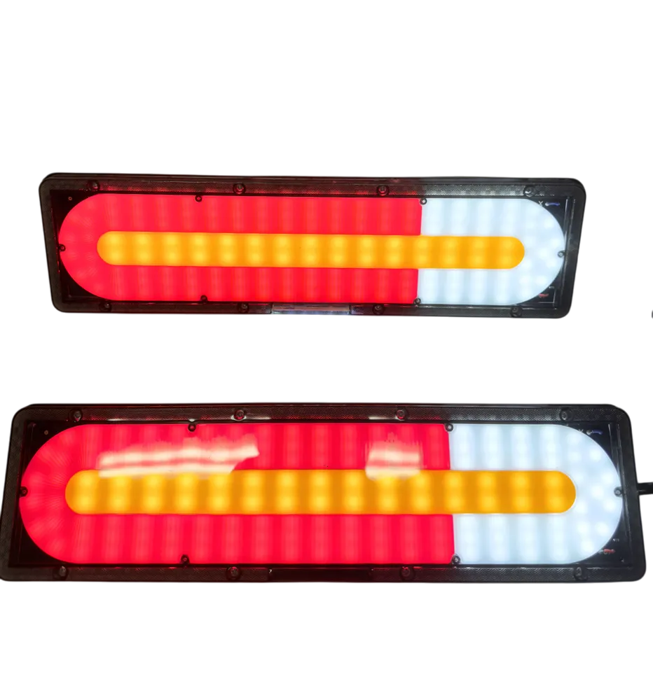 

Фонари АвтоМаяк задние светодиодные, универсальные 12V к-т