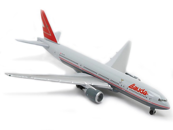 

Модель самолёта Herpa Lauda-Air Boeing 777-200