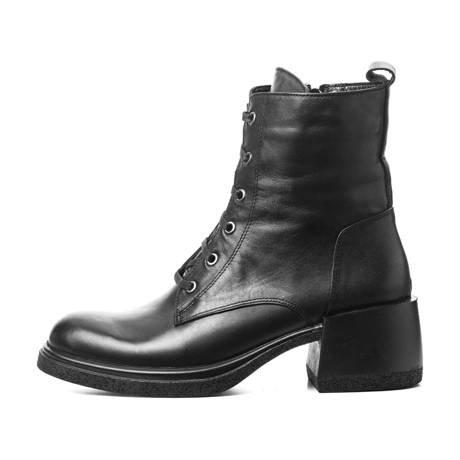 Ботинки женские ZENDEN 508-22WB-008KR черные 39 RU